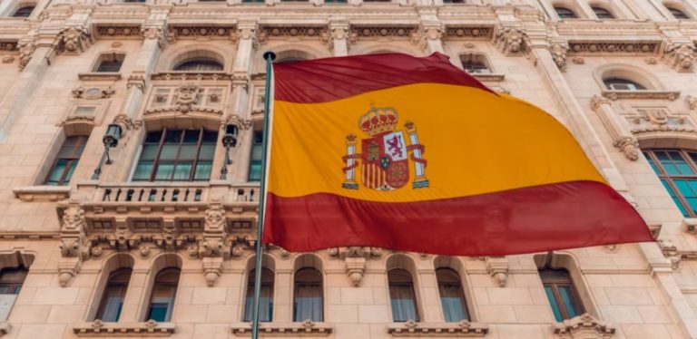 How to apply birth certificate in Spain (with steps)