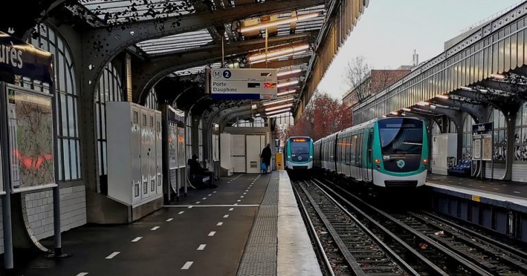 Paris Metro: 3 ways to report lost or missing item