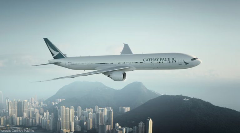 Flying with Cathay Pacific: How to get in touch with the airline
