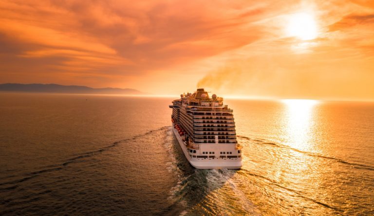 Guide to apply for your dream job with Celebrity Cruises